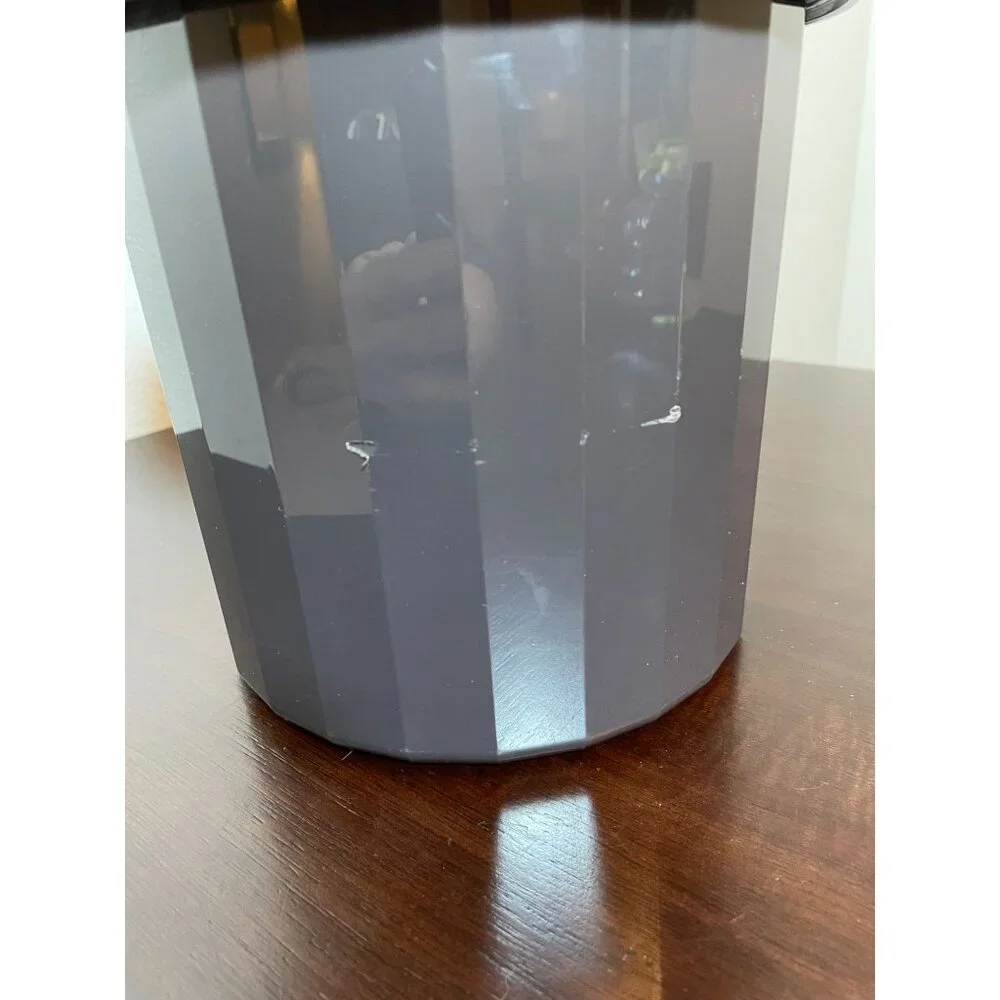 Vintage Tupperware Ice Bucket - Air lock lid